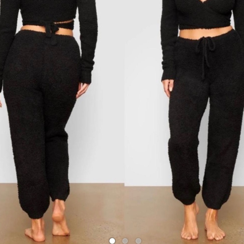 Skims cozy knit joggers